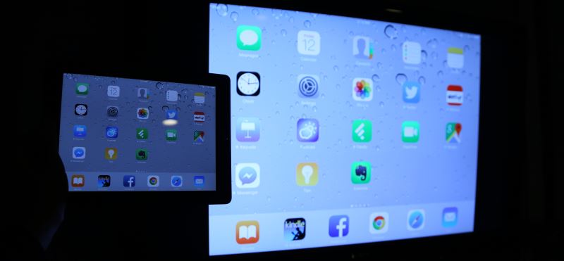 dok Erklæring telex How to Mirror Your iPhone or iPad to Your TV Screen Using Apple TV -  DisableMyCable.com