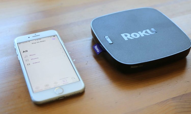 iPhone 7 and Roku Ultra